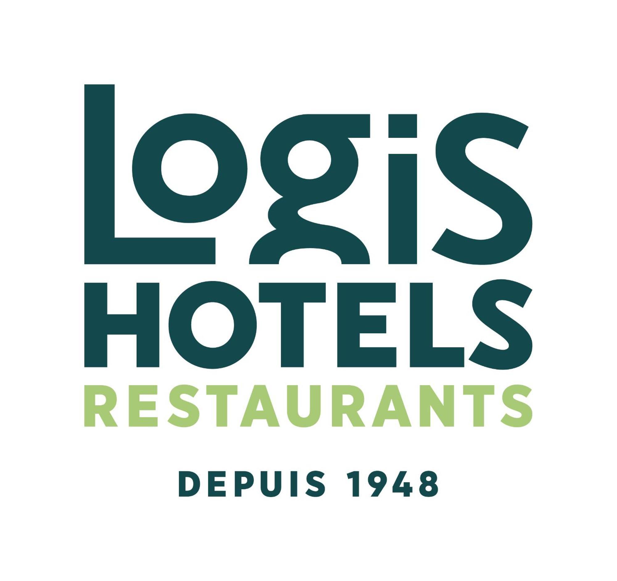 Logis Hotel & Restaurant Des Lacs Celles-sur-Plaine Exterior photo